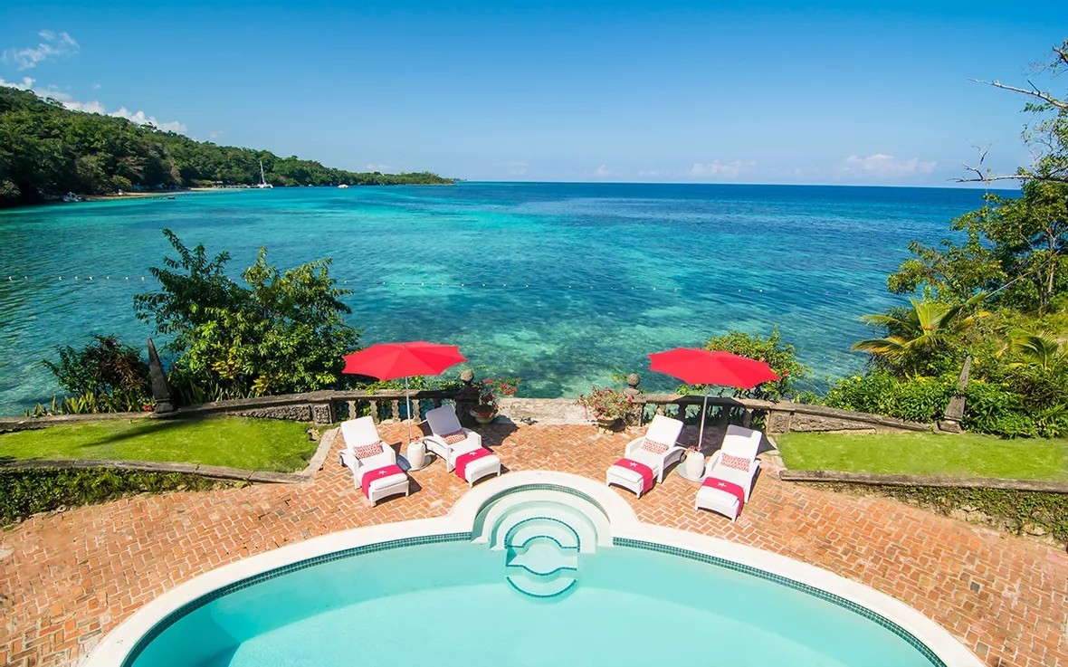 風にちぎれて RIO リオ 8センチシングル 8cmcd Rio Chico on the Beach | 12 Bedroom Villa in Ocho Rios